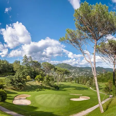 Апартаменти Raggio Di Sole - Pool, Tennis, Parking, Sea View & Relax Рапалло